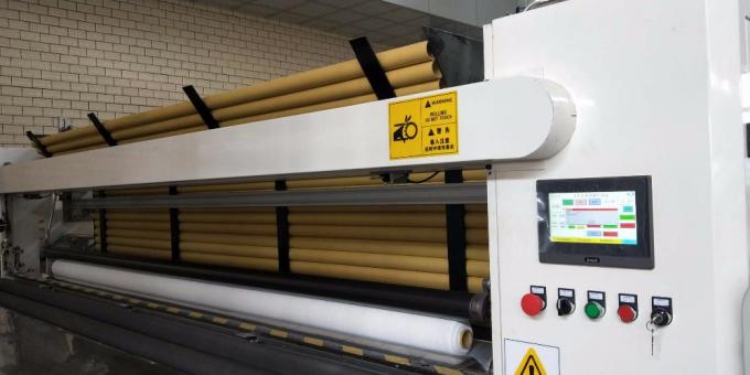 Papel higiénico el rebobinar del tablón del PLC que hace soportes de la máquina 7.5KW 2 6