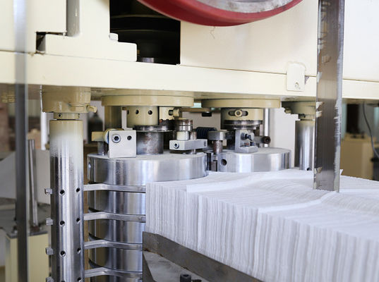 CE 1/6 hojas/Min Tissue Napkin Machine del plegamiento 3000