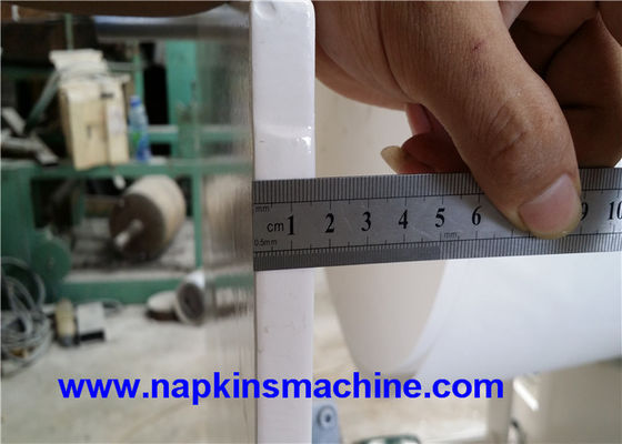 1000 PC/máquina doblada 1/12 de la producción de la servilleta de la anchura del minuto 400m m