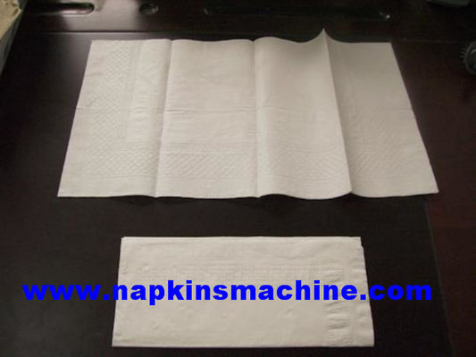 Ocho hojas/Min Automatic Napkin Making Machine del doblez 1000 del vacío