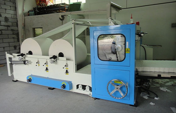 Máquina de Facial Tissue Making del regulador del PLC de 4800 hojas/del minuto