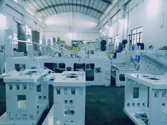 Hojas de grabación en relieve de la unidad 3000/máquina mínima del plegamiento de la servilleta de 380V 50HZ